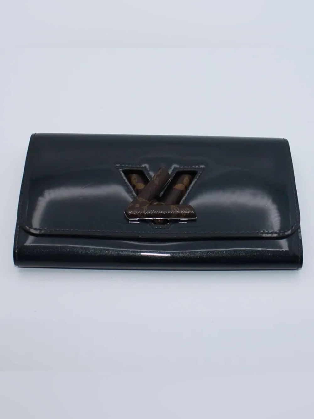 Louis Vuitton Black Patent Leather Key & Card Holder with Monogram Hardware